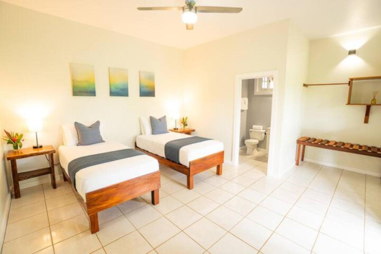 Casa Marlin Bed & Breakfast Bocas Town Exterior foto